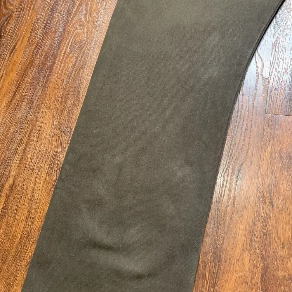 Levis bin d1